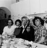 Roberto Benigni in famiglia a Vergaio : maggio 1985