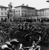 Piazza Duomo: la riscoperta della bicicletta durante l'auste...