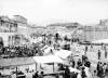 Baracche e costumi di fiera in piazza Mercatale (1909?)