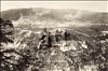 Veduta di una valle durante un bombardamento